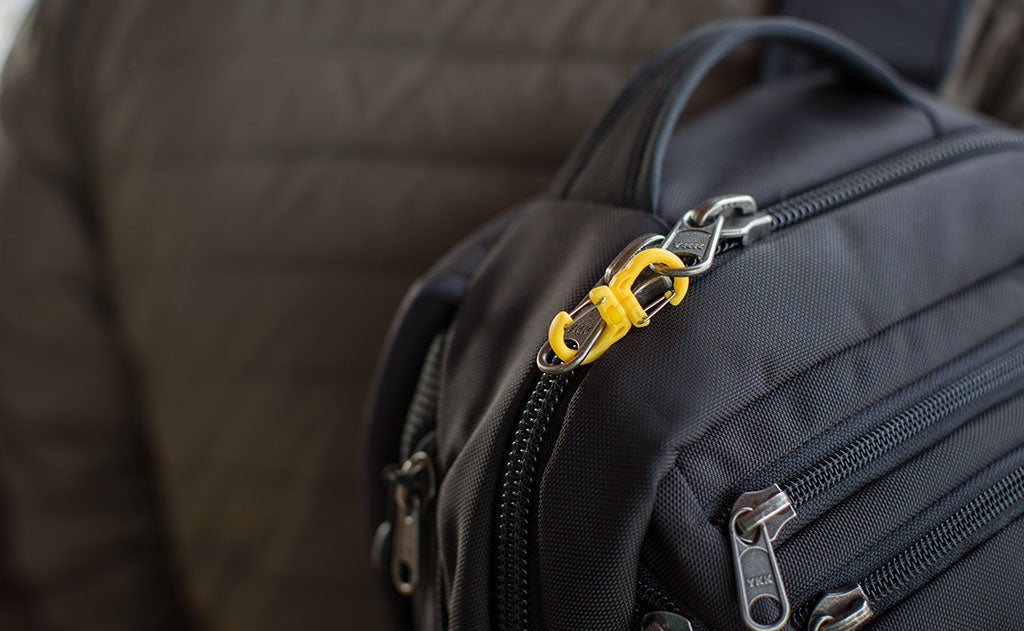 Swivel Double Carabiner